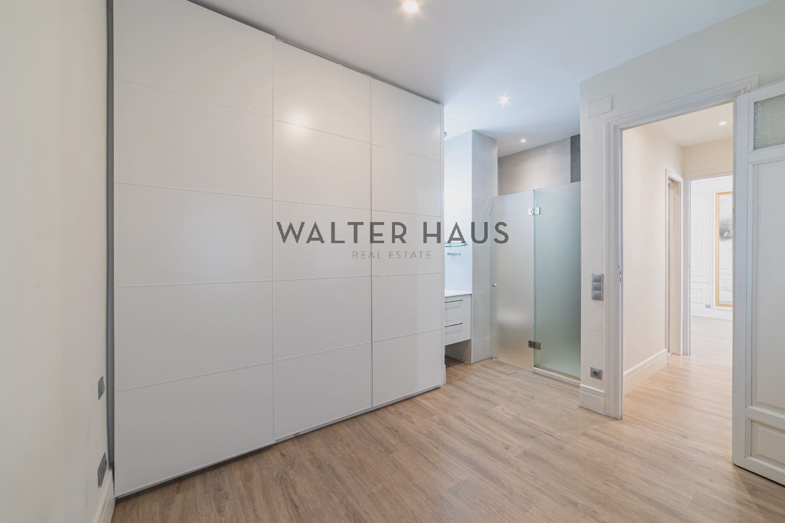 Piso de 2 habitaciones en Madrid ciudad en venta - 1.025.000 € (Ref: 9909764)