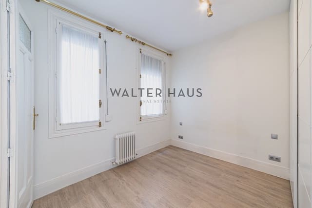 Piso de 2 habitaciones en Almagro, Madrid ciudad en venta - 1.025.000 € (Ref: 9909764)
