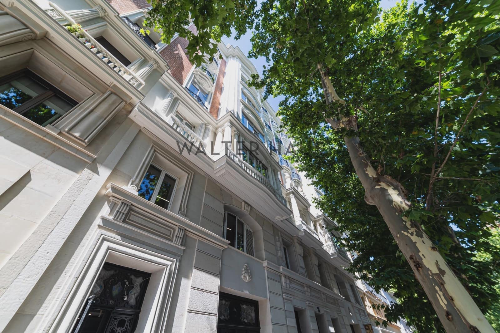 Piso de 2 habitaciones en Madrid ciudad en venta - 1.025.000 € (Ref: 9909764)