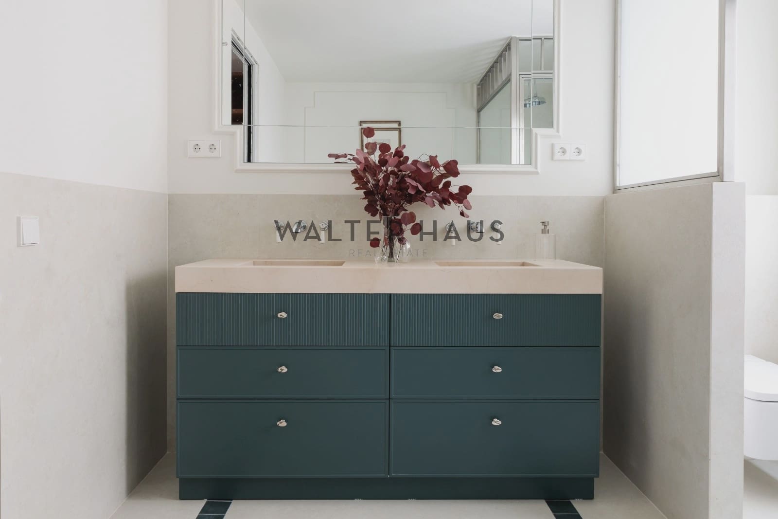 Ático de 4 habitaciones en Madrid ciudad en venta - 4.295.000 € (Ref: 9909765)