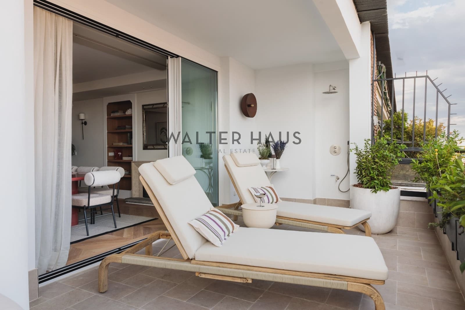 Ático de 4 habitaciones en Madrid ciudad en venta - 4.295.000 € (Ref: 9909765)