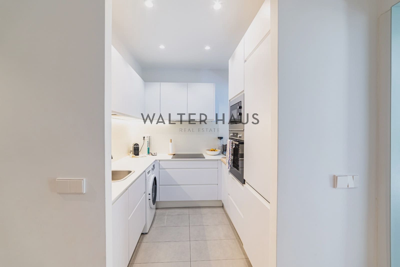 Piso de 2 habitaciones en Madrid ciudad en venta - 935.000 € (Ref: 9911754)