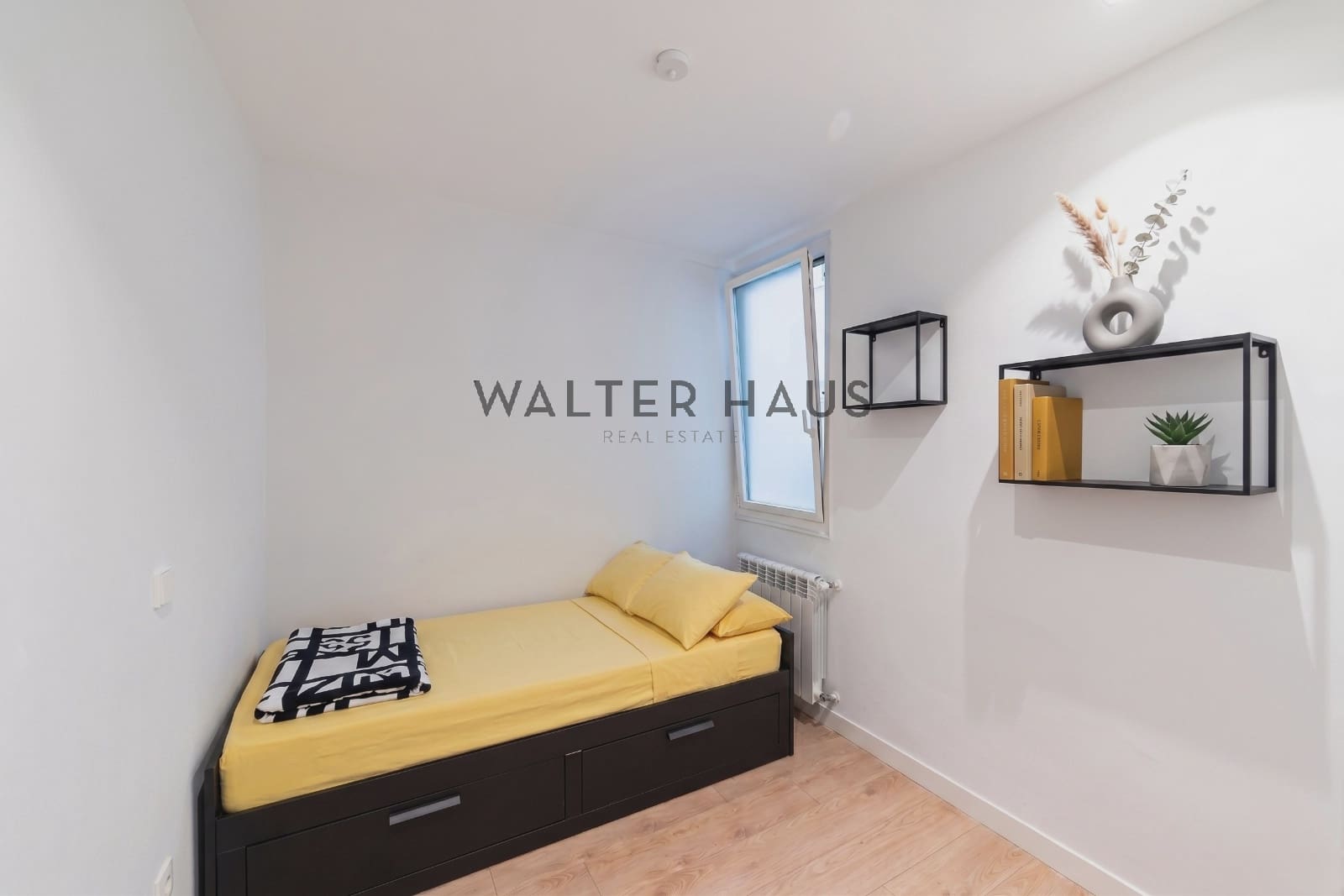 Piso de 2 habitaciones en Madrid ciudad en venta - 935.000 € (Ref: 9911754)