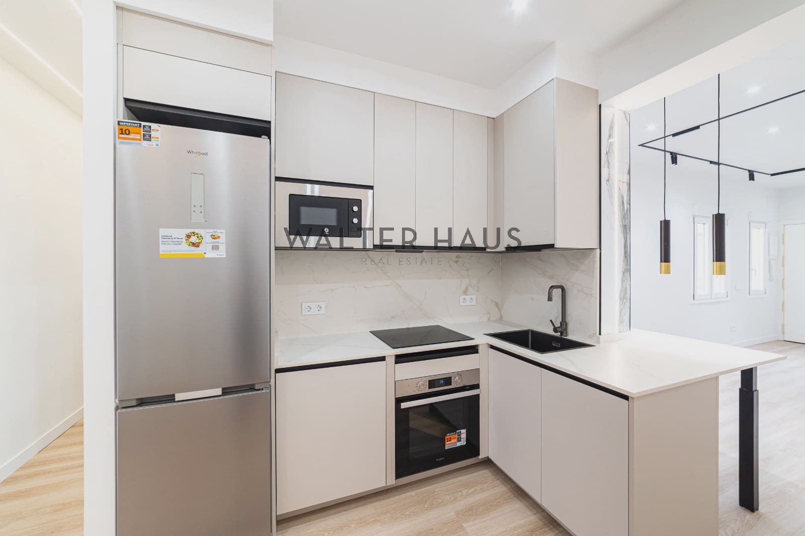 4 Zimmer Wohnung zu vermieten in Madrid Stadt - 4.200 € (Ref: 9914846)