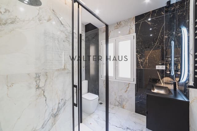 Appartement de 4 chambres à louer à Jerónimos, Madrid ville - 4 200 € (Ref: 9914846)