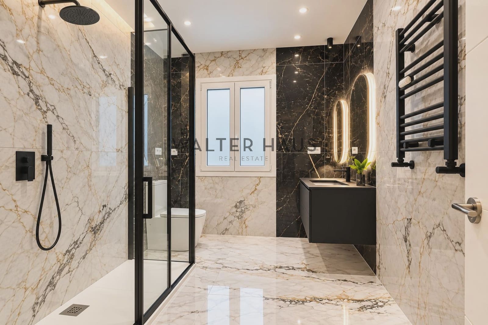 Appartement de 4 chambres à louer à Madrid ville - 3 600 € (Ref: 9914846)