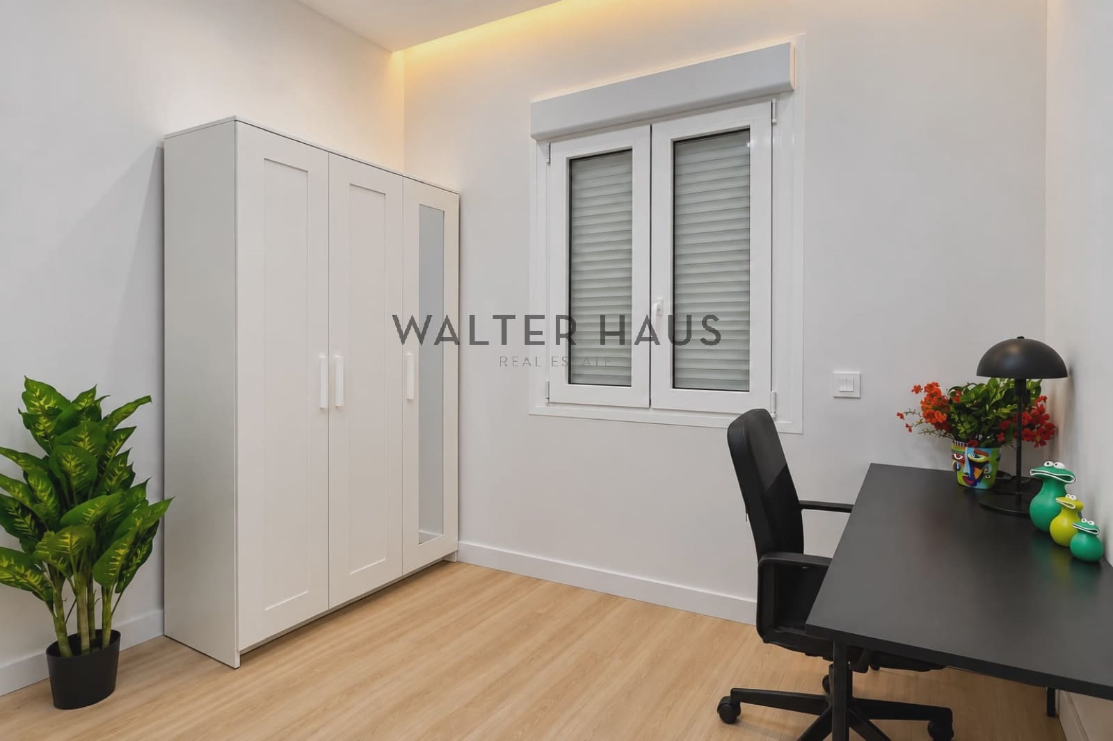 Appartement de 4 chambres à louer à Madrid ville - 3 600 € (Ref: 9914846)