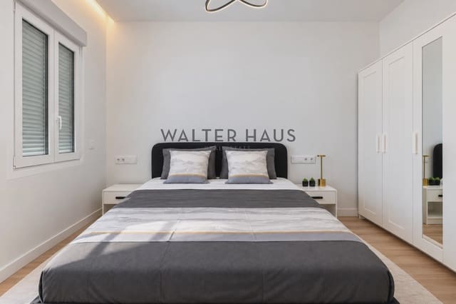 Appartement de 4 chambres à louer à Jerónimos, Madrid ville - 3 600 € (Ref: 9914846)