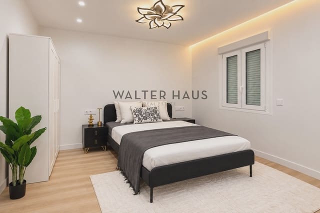 Appartement de 4 chambres à louer à Jerónimos, Madrid ville - 3 600 € (Ref: 9914846)