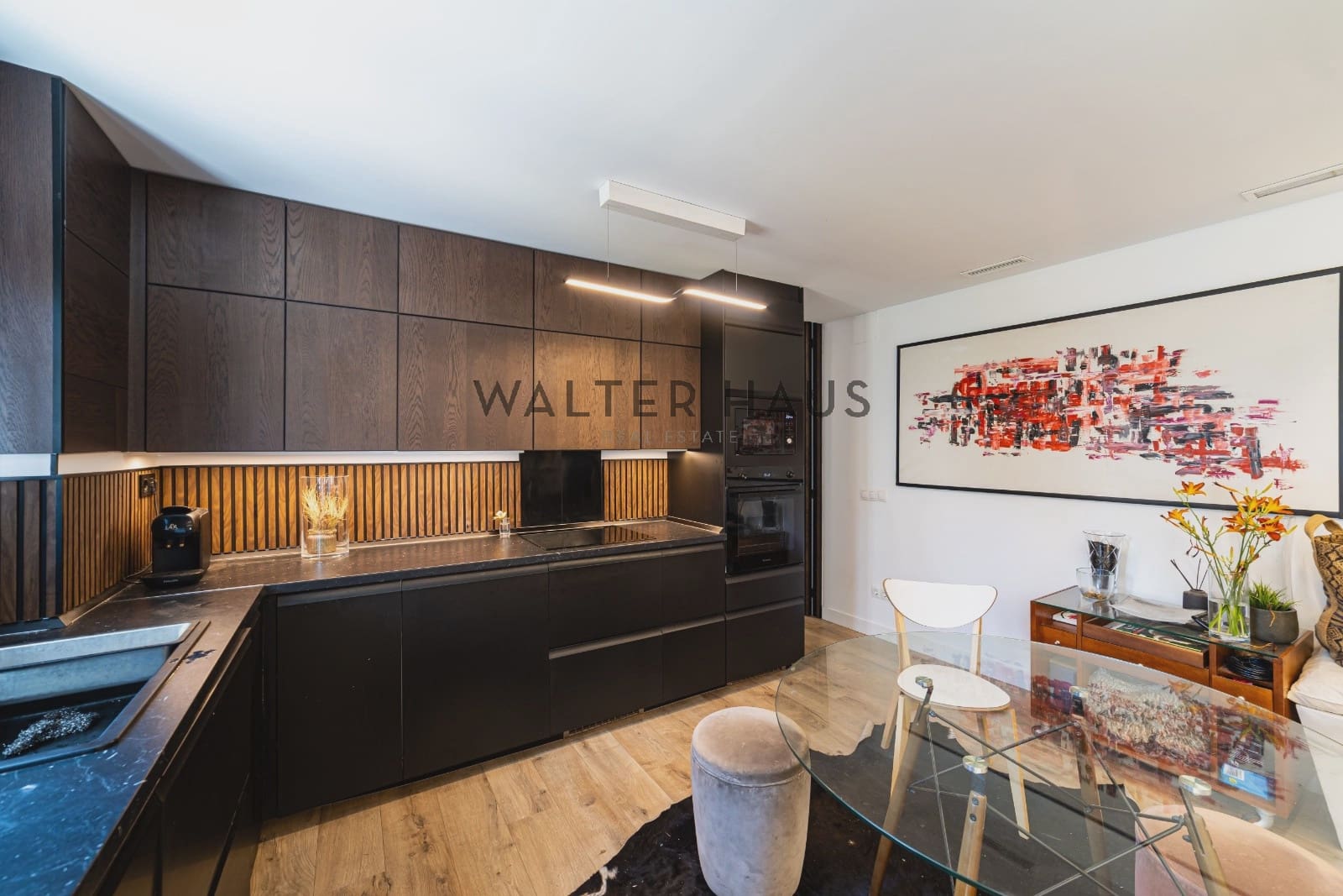 2 bedroom Flat for sale in Madrid city - € 600,000 (Ref: 9915089)