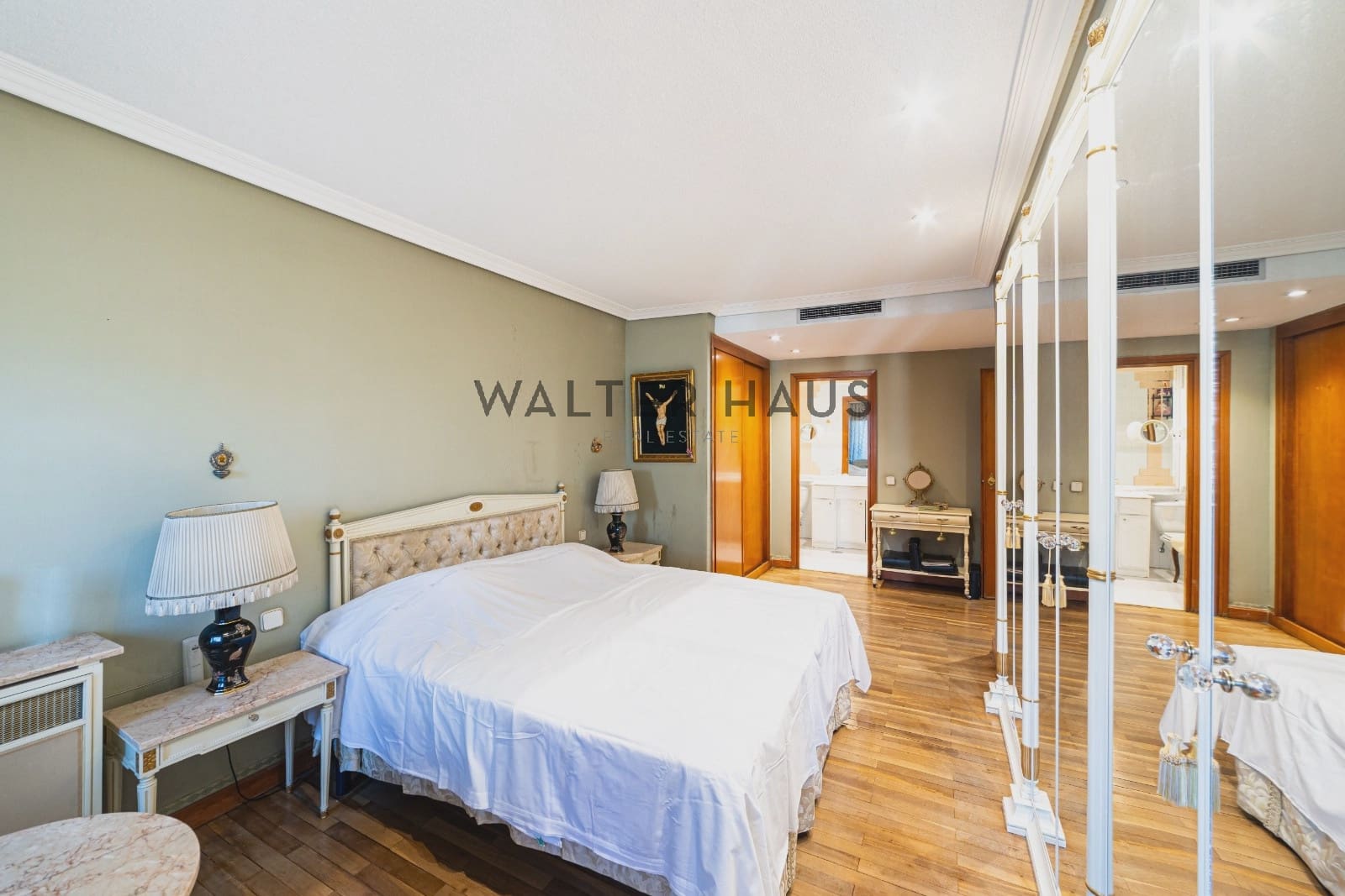 3 slaapkamer Flat te koop in Madrid stad - € 2.400.000 (Ref: 9918794)