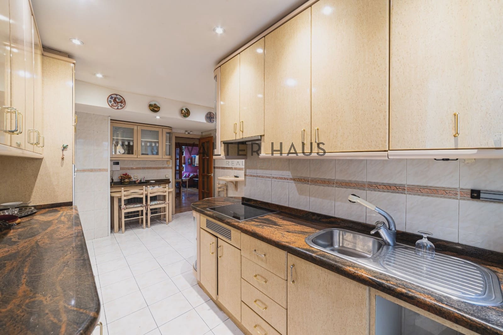 3 slaapkamer Flat te koop in Madrid stad - € 2.400.000 (Ref: 9918794)