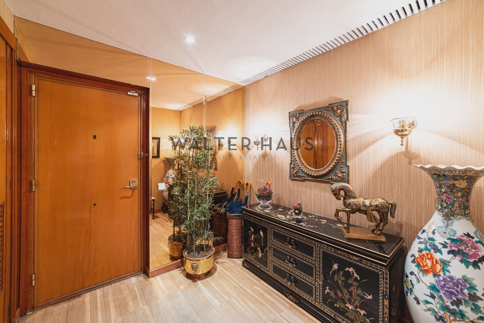 3 slaapkamer Flat te koop in Madrid stad - € 2.400.000 (Ref: 9918794)