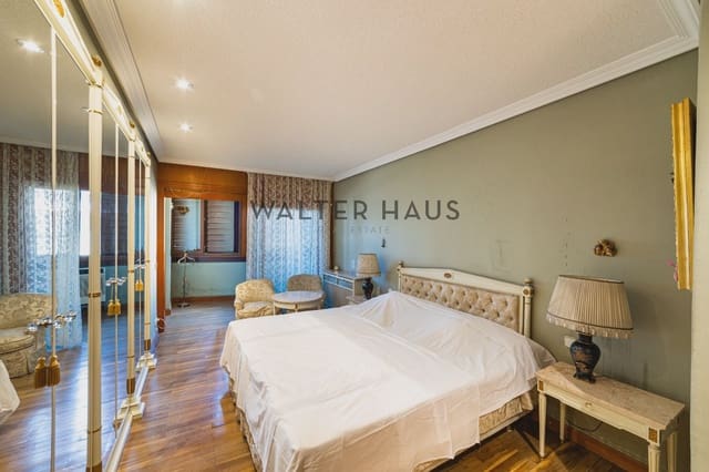 3 slaapkamer Flat te koop in Almagro, Madrid stad - € 2.400.000 (Ref: 9918794)