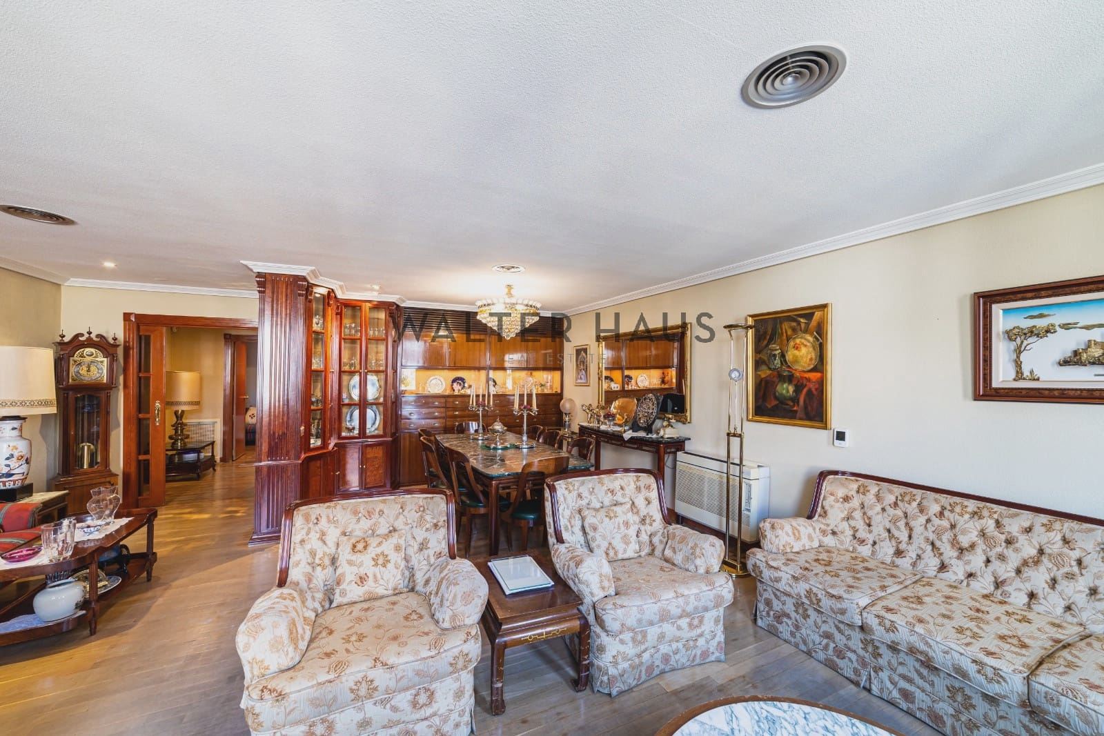 3 slaapkamer Flat te koop in Madrid stad - € 2.400.000 (Ref: 9918794)