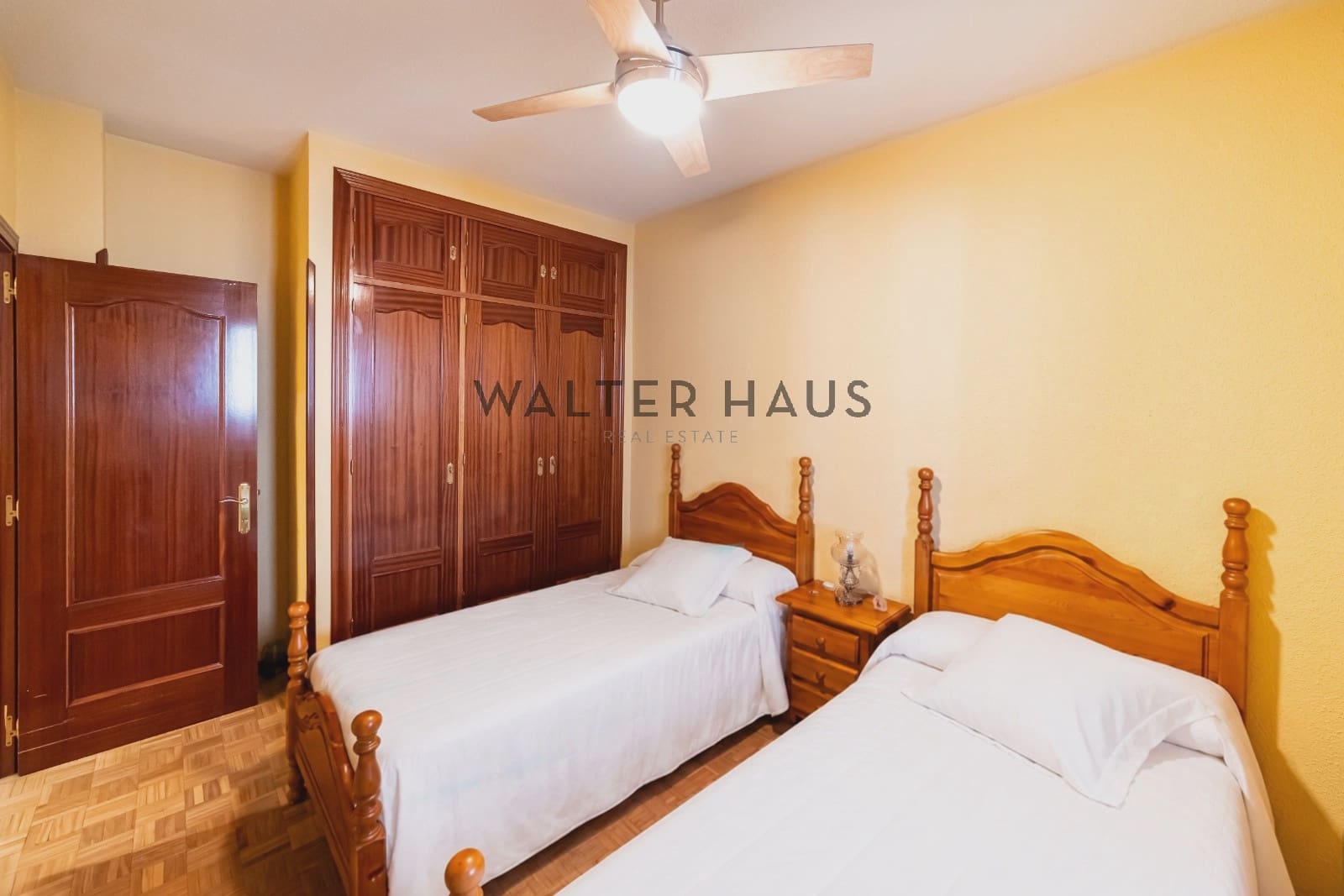 2 bedroom Flat for sale in Madrid city - € 449,000 (Ref: 9918795)