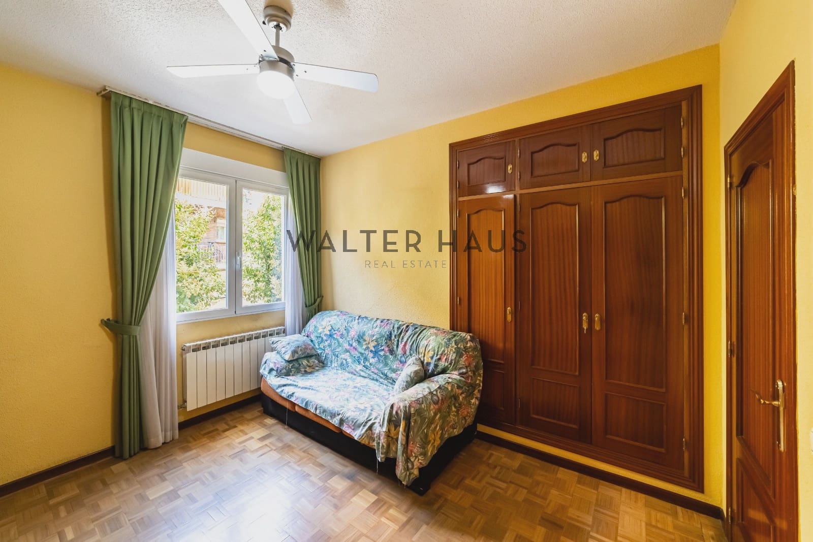 2 bedroom Flat for sale in Madrid city - € 449,000 (Ref: 9918795)