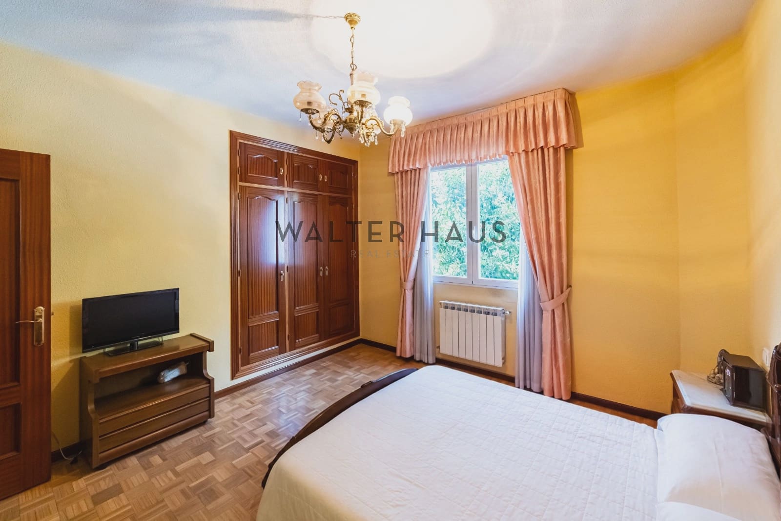 2 bedroom Flat for sale in Madrid city - € 449,000 (Ref: 9918795)
