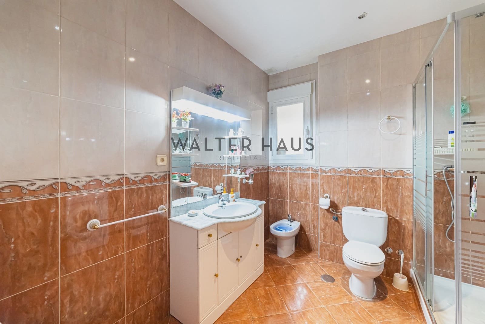 2 bedroom Flat for sale in Madrid city - € 449,000 (Ref: 9918795)