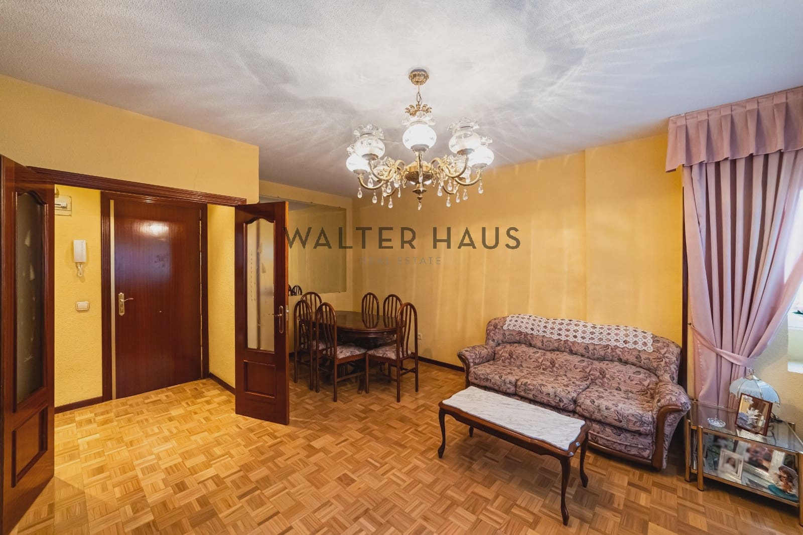 2 bedroom Flat for sale in Madrid city - € 449,000 (Ref: 9918795)