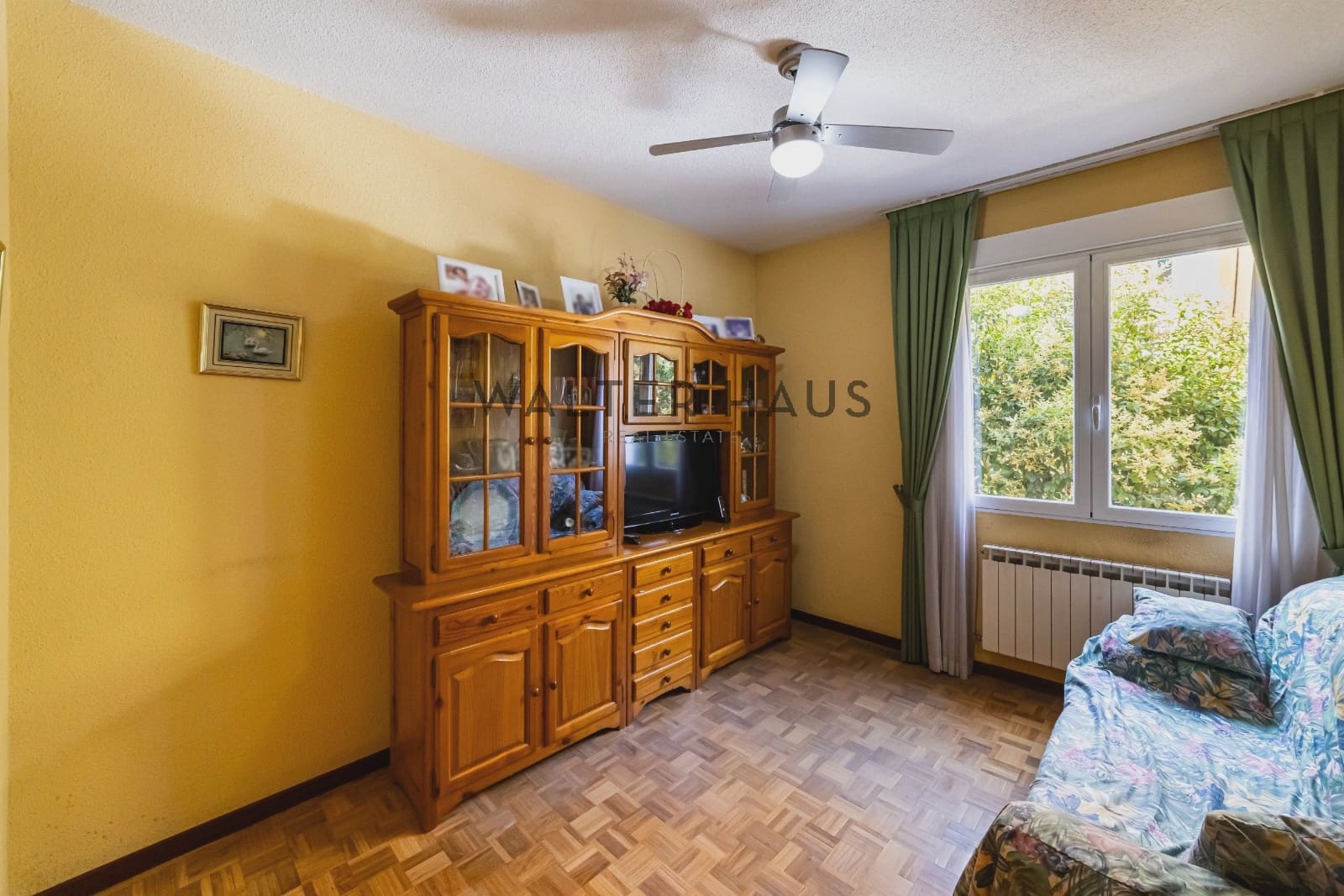 2 bedroom Flat for sale in Madrid city - € 449,000 (Ref: 9918795)