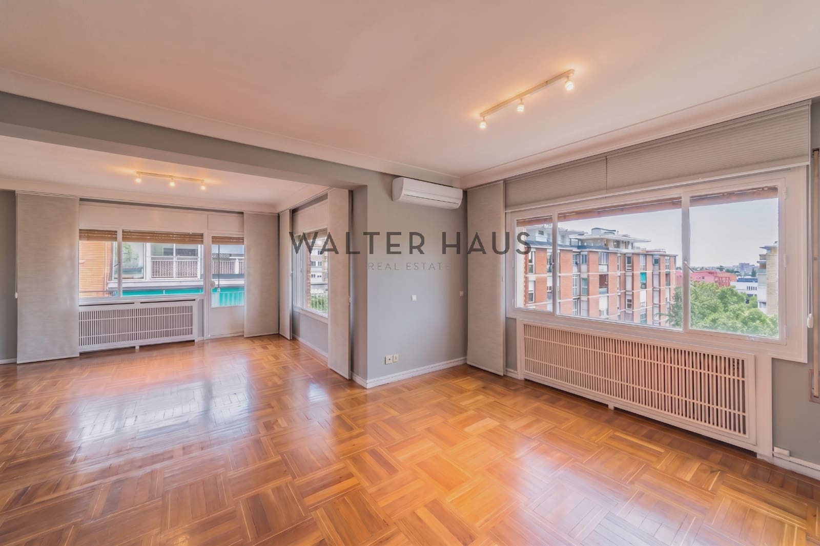 4 sypialnia Mieszkanie na sprzedaż w Miasto Madryt - 1 900 000 € (Ref: 9923013)