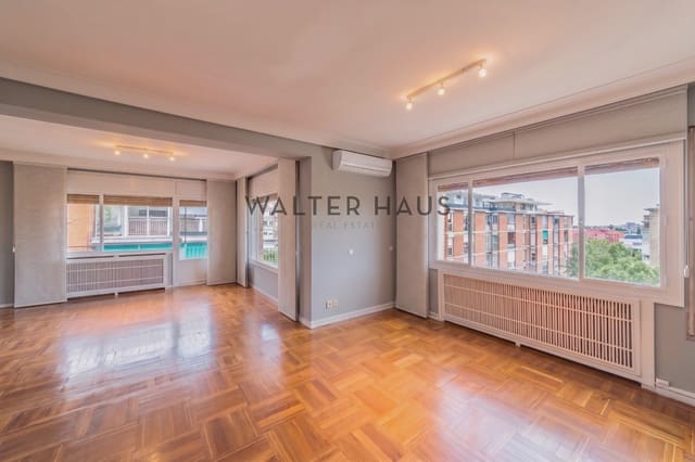 Piso de 4 habitaciones en Nueva España, Madrid ciudad en venta - 1.900.000 € (Ref: 9923013)