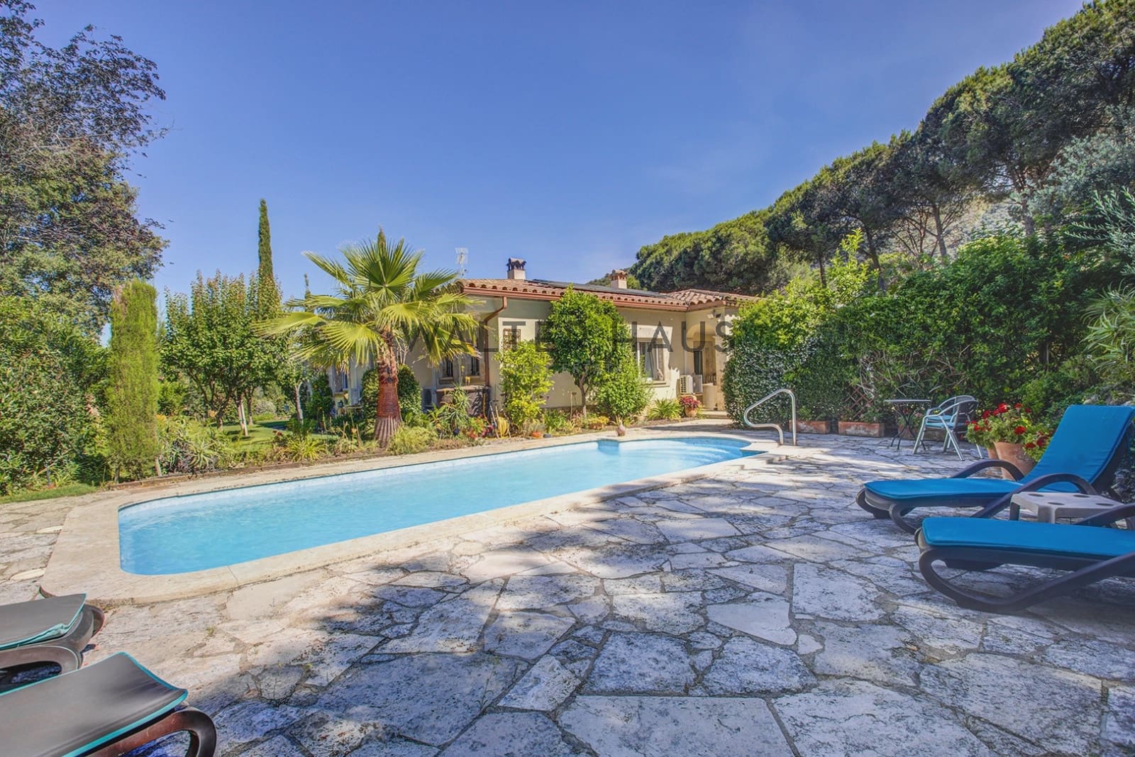 4 bedroom Villa for sale in Santa Cristina d'Aro - € 850,000 (Ref: 9924865)