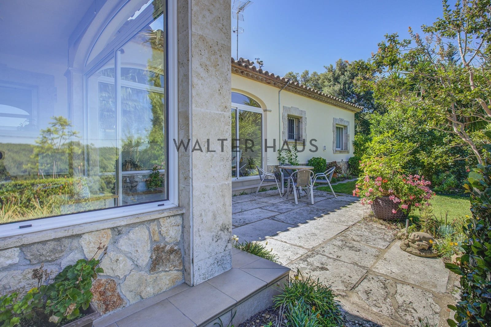 4 bedroom Villa for sale in Santa Cristina d'Aro - € 850,000 (Ref: 9924865)