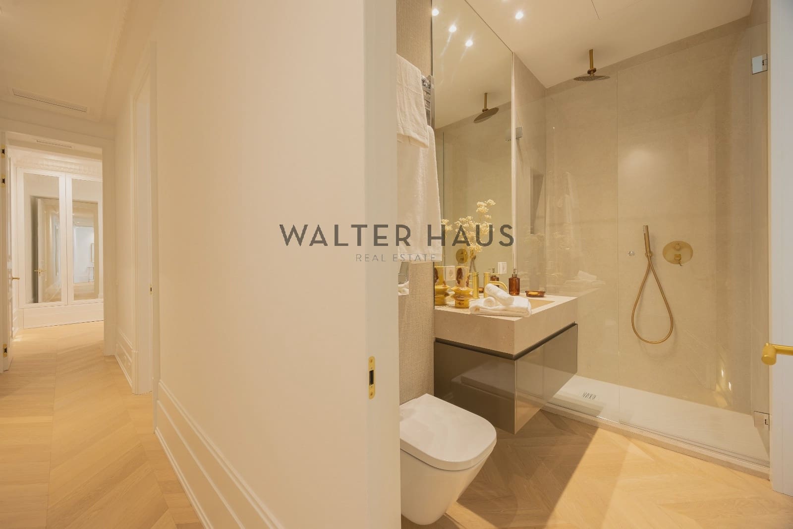 3 bedroom Flat for sale in Madrid city - € 1,820,000 (Ref: 9924949)