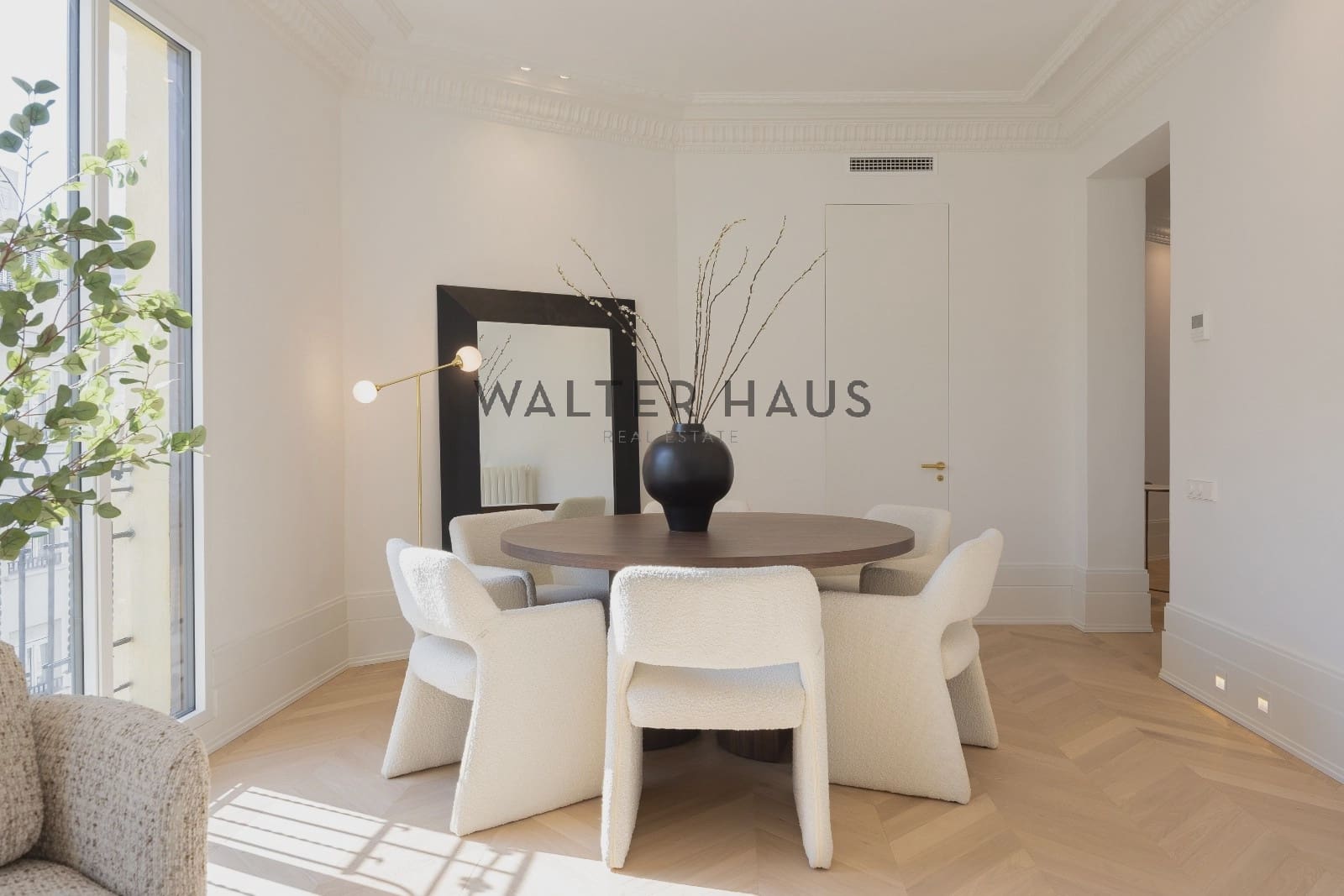 3 bedroom Flat for sale in Madrid city - € 1,820,000 (Ref: 9924949)
