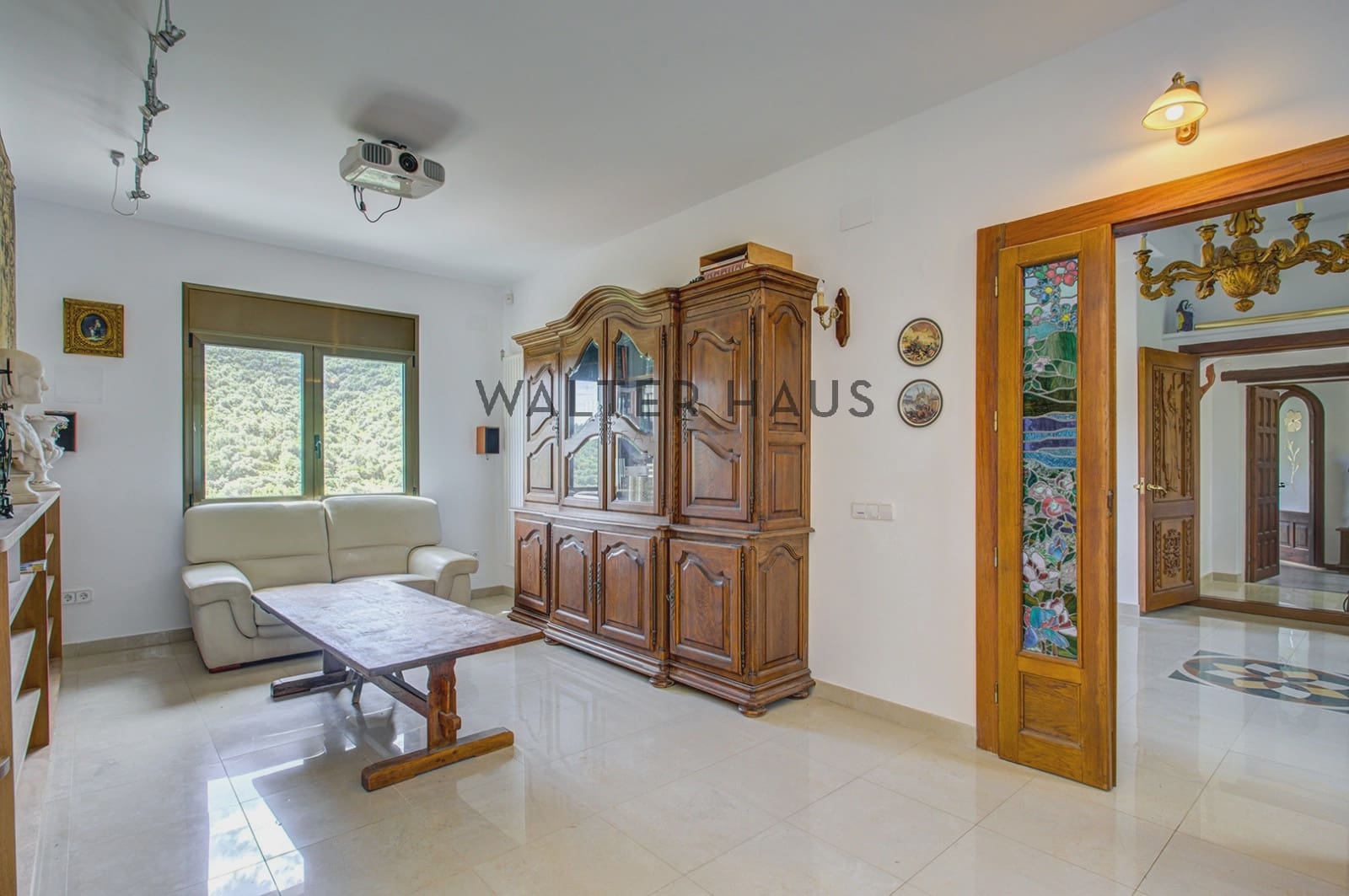 6 bedroom Villa for sale in Calonge i Sant Antoni - € 700,000 (Ref: 9924950)