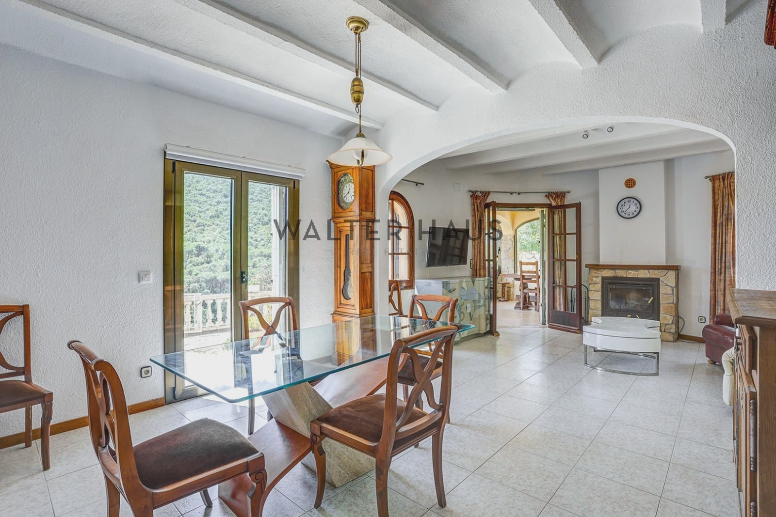 6 bedroom Villa for sale in Calonge i Sant Antoni - € 700,000 (Ref: 9924950)