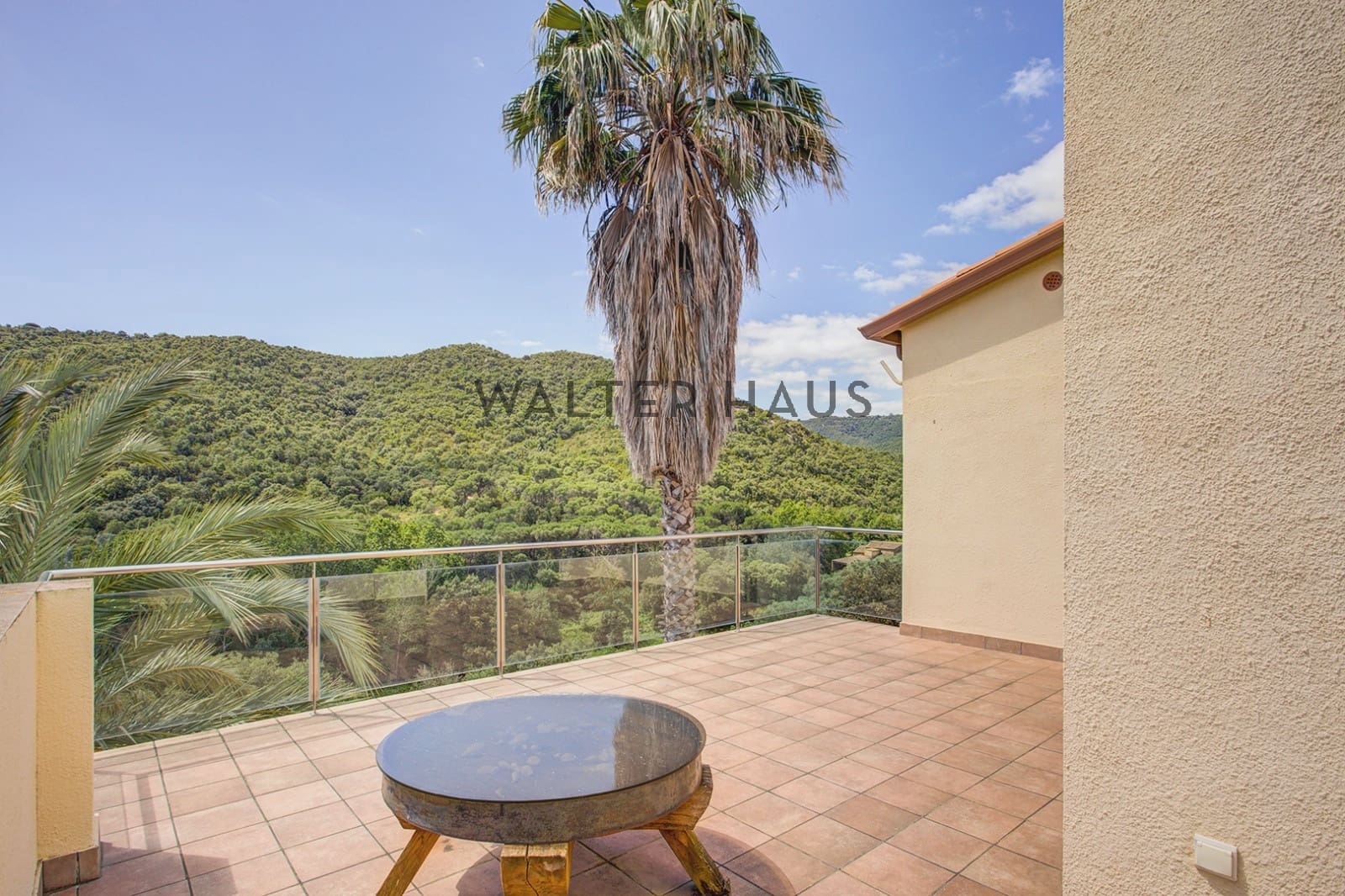 6 bedroom Villa for sale in Calonge i Sant Antoni - € 700,000 (Ref: 9924950)
