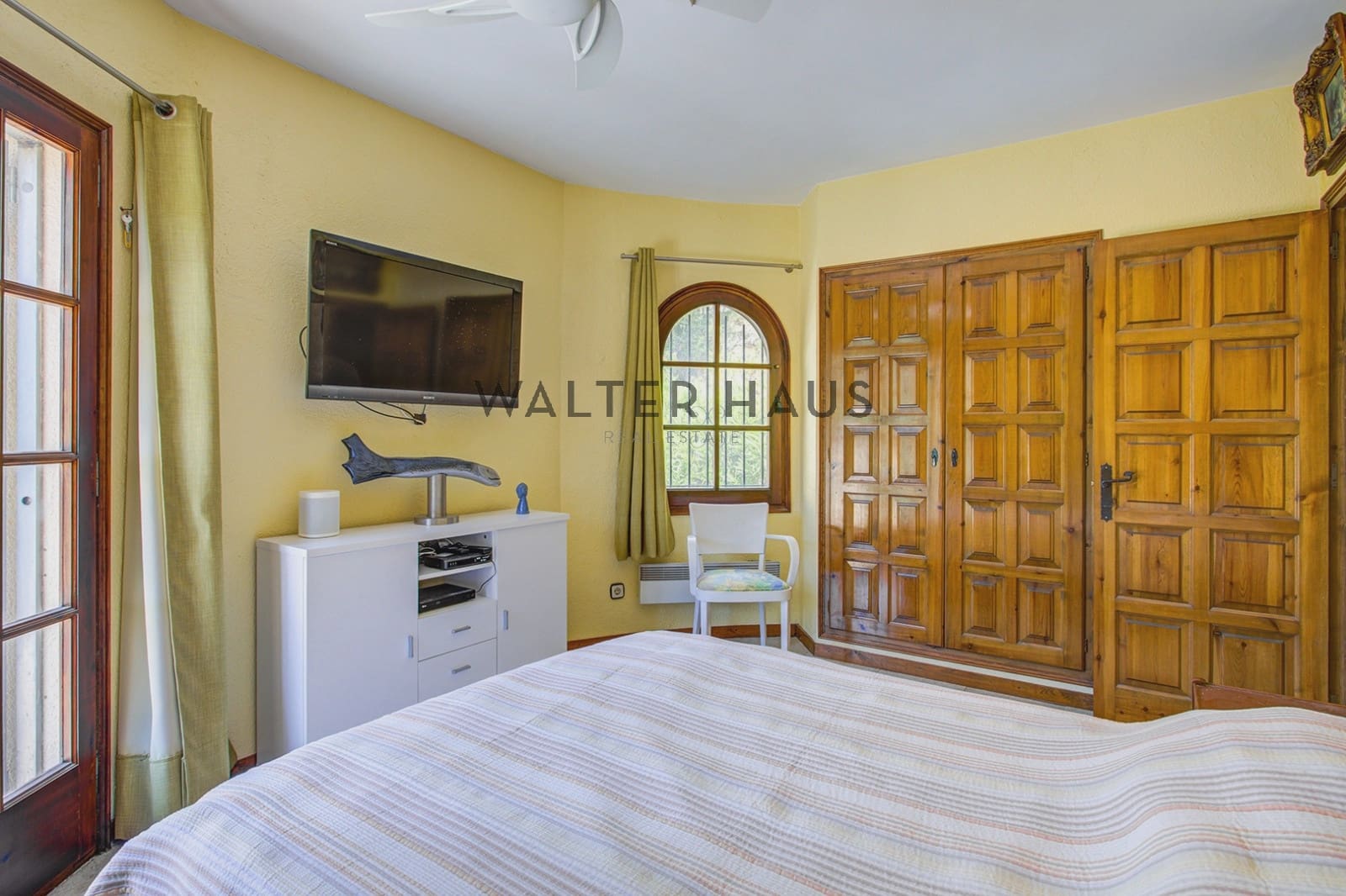 6 bedroom Villa for sale in Calonge i Sant Antoni - € 700,000 (Ref: 9924950)