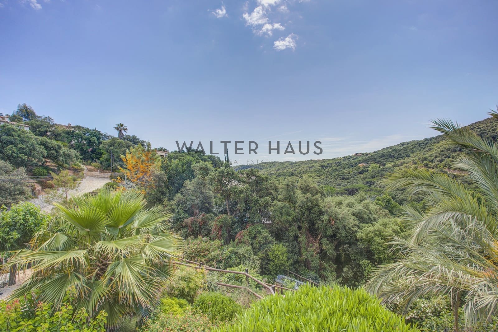 6 bedroom Villa for sale in Calonge i Sant Antoni - € 700,000 (Ref: 9924950)