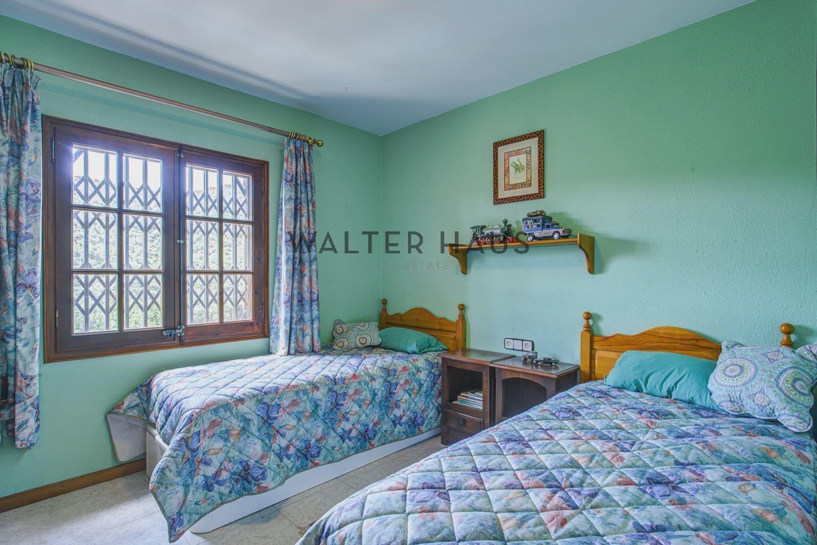 6 bedroom Villa for sale in Calonge i Sant Antoni - € 700,000 (Ref: 9924950)