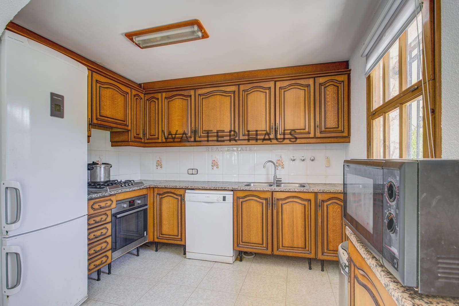 6 bedroom Villa for sale in Calonge i Sant Antoni - € 700,000 (Ref: 9924950)