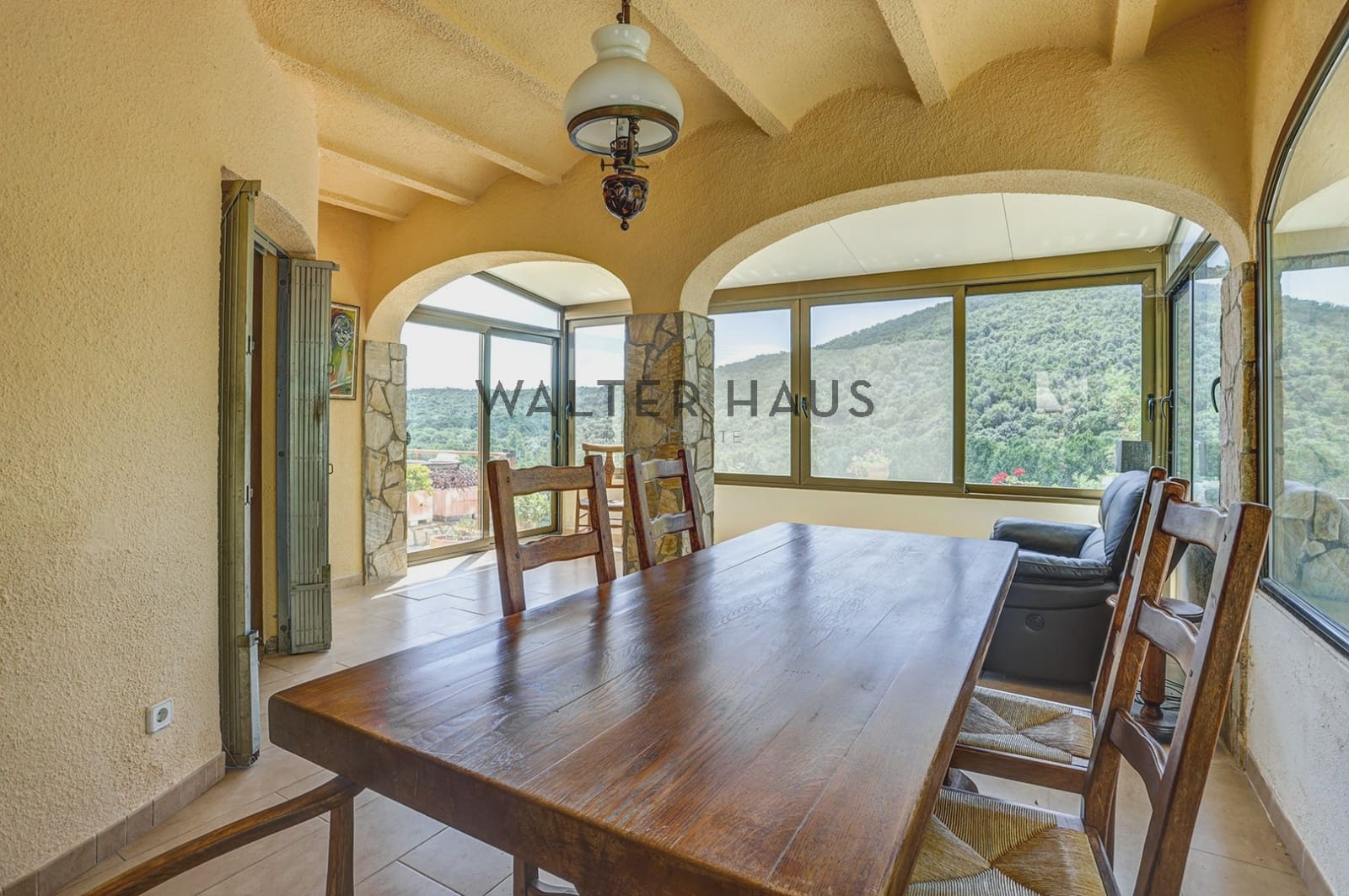 6 bedroom Villa for sale in Calonge i Sant Antoni - € 700,000 (Ref: 9924950)