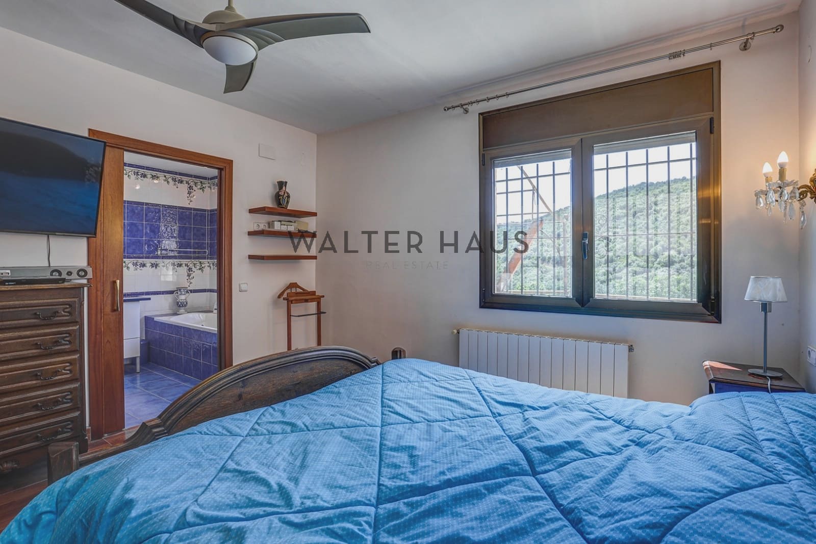 6 bedroom Villa for sale in Calonge i Sant Antoni - € 700,000 (Ref: 9924950)