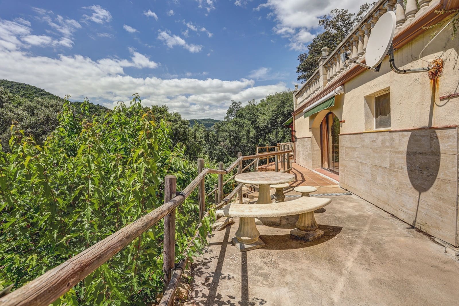 6 bedroom Villa for sale in Calonge i Sant Antoni - € 700,000 (Ref: 9924950)