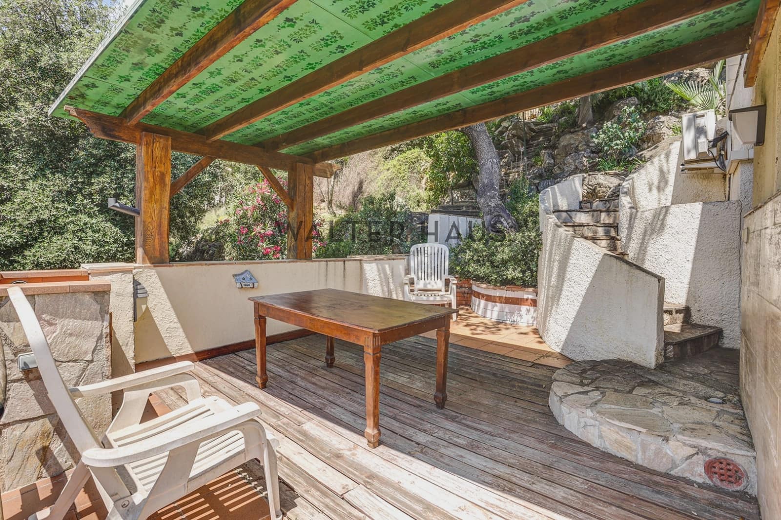 6 bedroom Villa for sale in Calonge i Sant Antoni - € 700,000 (Ref: 9924950)