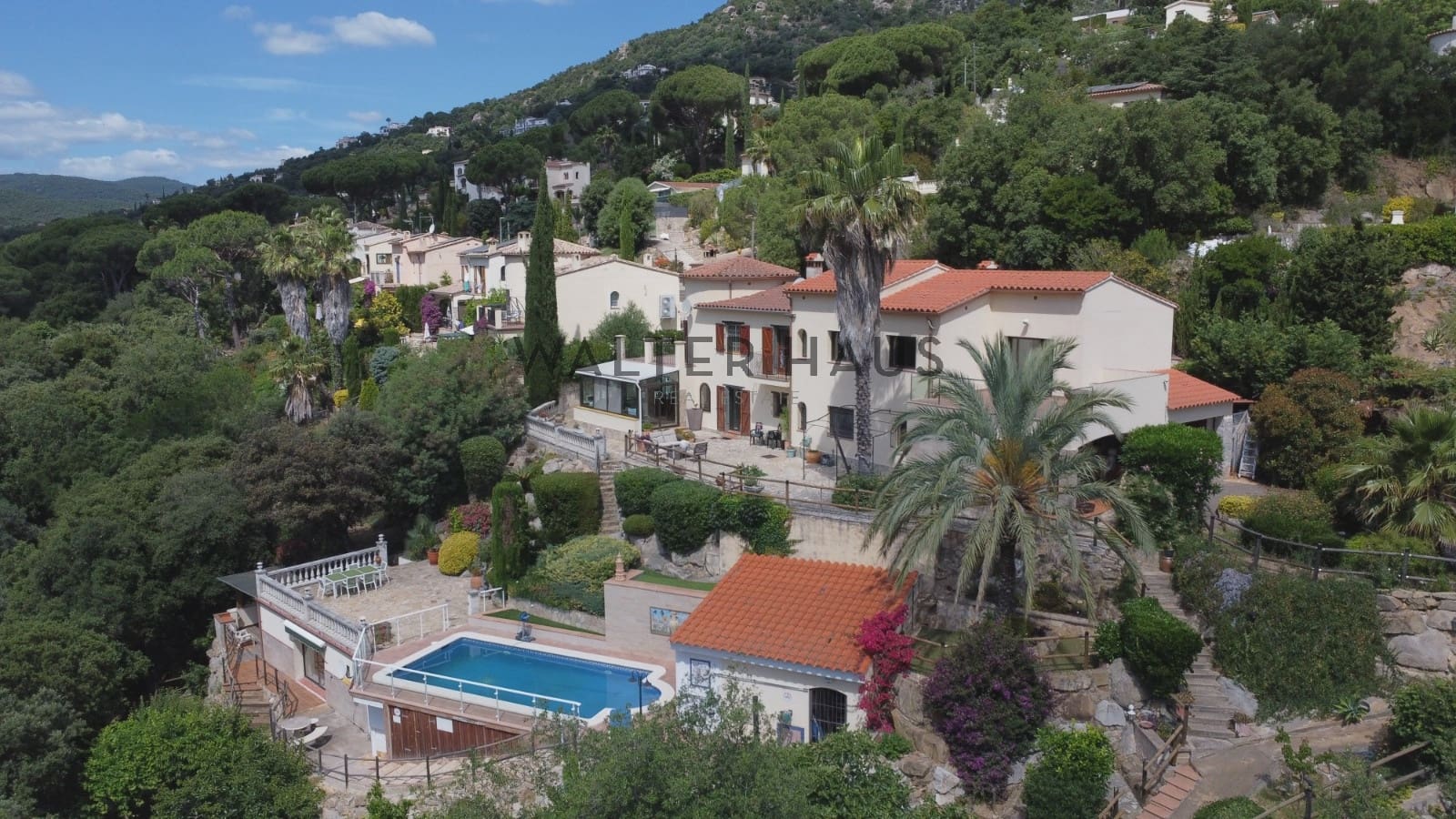 6 bedroom Villa for sale in Calonge i Sant Antoni - € 700,000 (Ref: 9924950)
