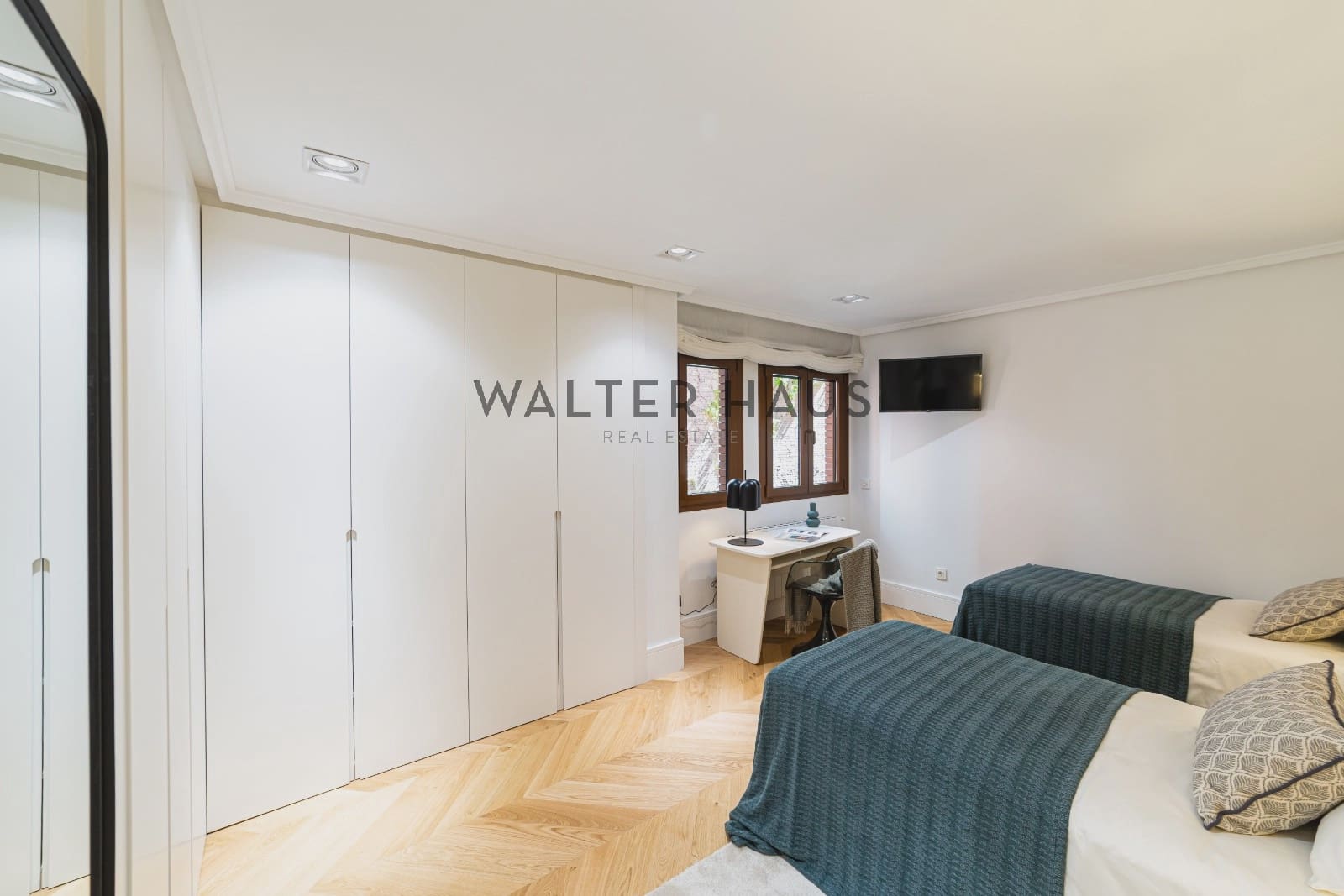 3 bedroom Flat for sale in Madrid city - € 3,200,000 (Ref: 9932365)