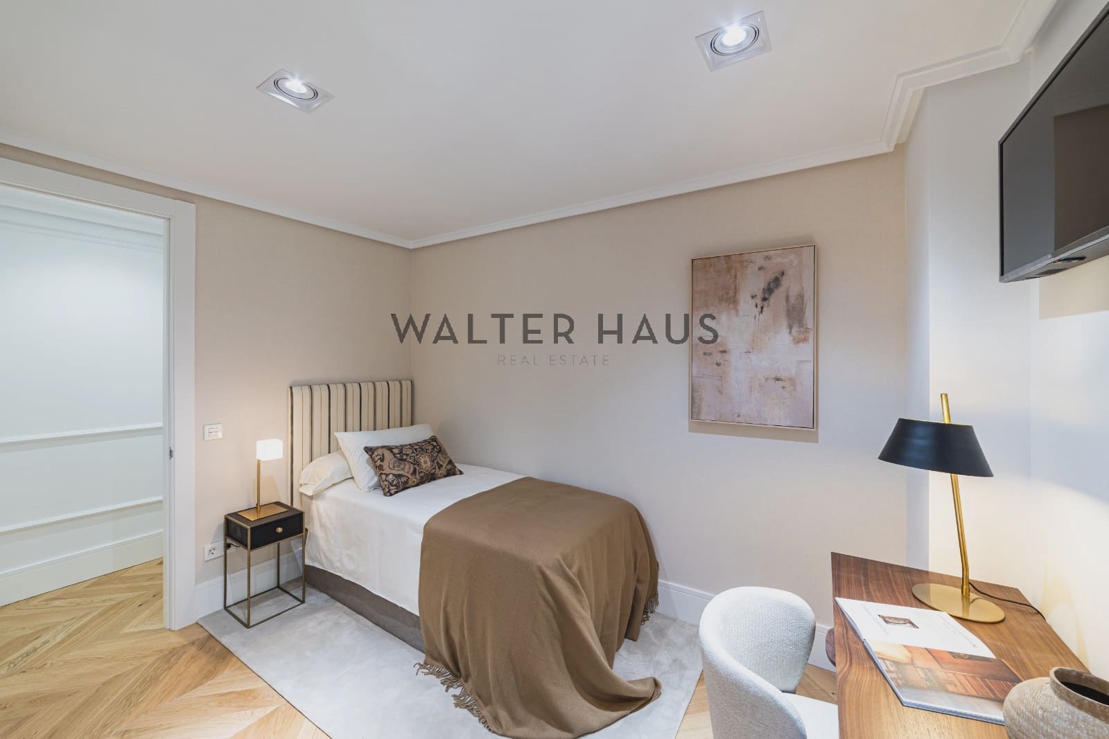 3 bedroom Flat for sale in Madrid city - € 3,200,000 (Ref: 9932365)