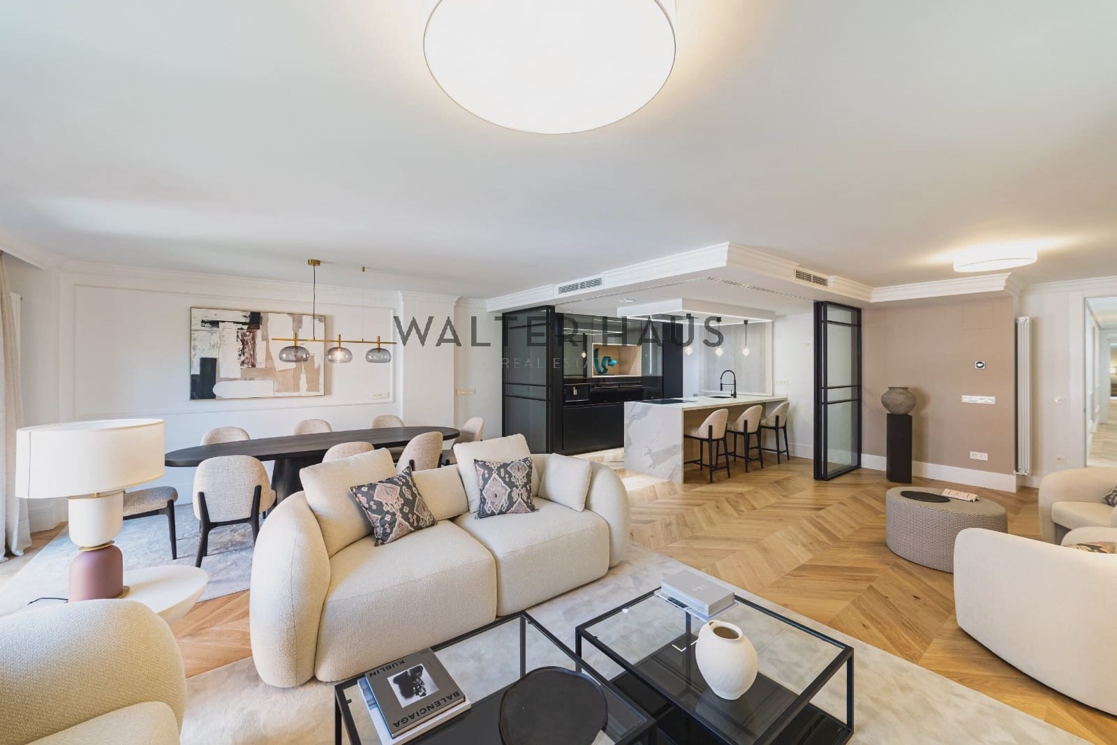 3 bedroom Flat for sale in Madrid city - € 3,200,000 (Ref: 9932365)