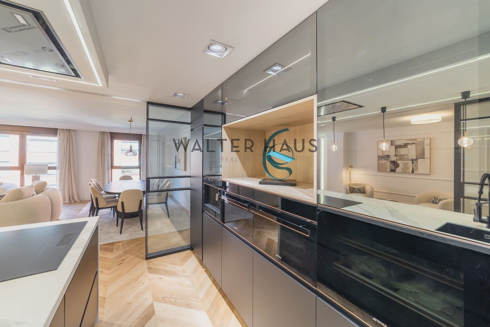3 bedroom Flat for sale in Madrid city - € 3,200,000 (Ref: 9932365)
