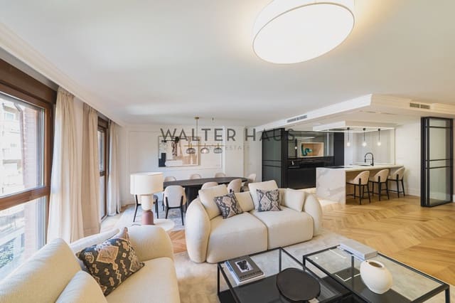 3 slaapkamer Flat te koop in Castellana, Madrid stad - € 3.200.000 (Ref: 9932365)