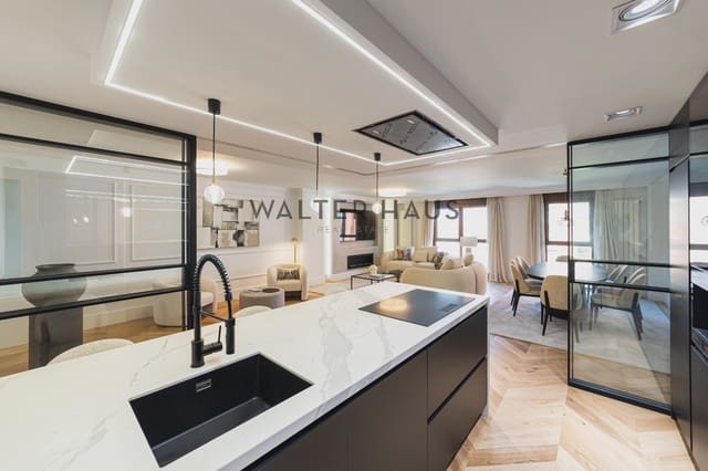 3 slaapkamer Flat te koop in Castellana, Madrid stad - € 3.200.000 (Ref: 9932365)