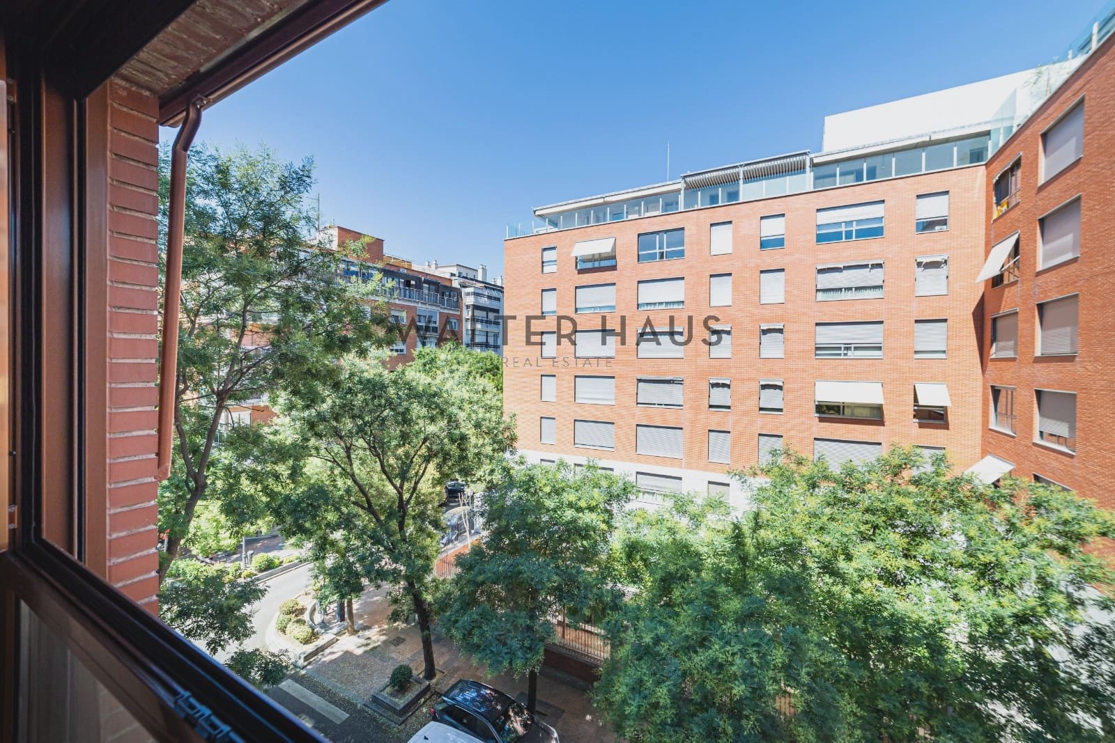 3 bedroom Flat for sale in Madrid city - € 3,200,000 (Ref: 9932365)